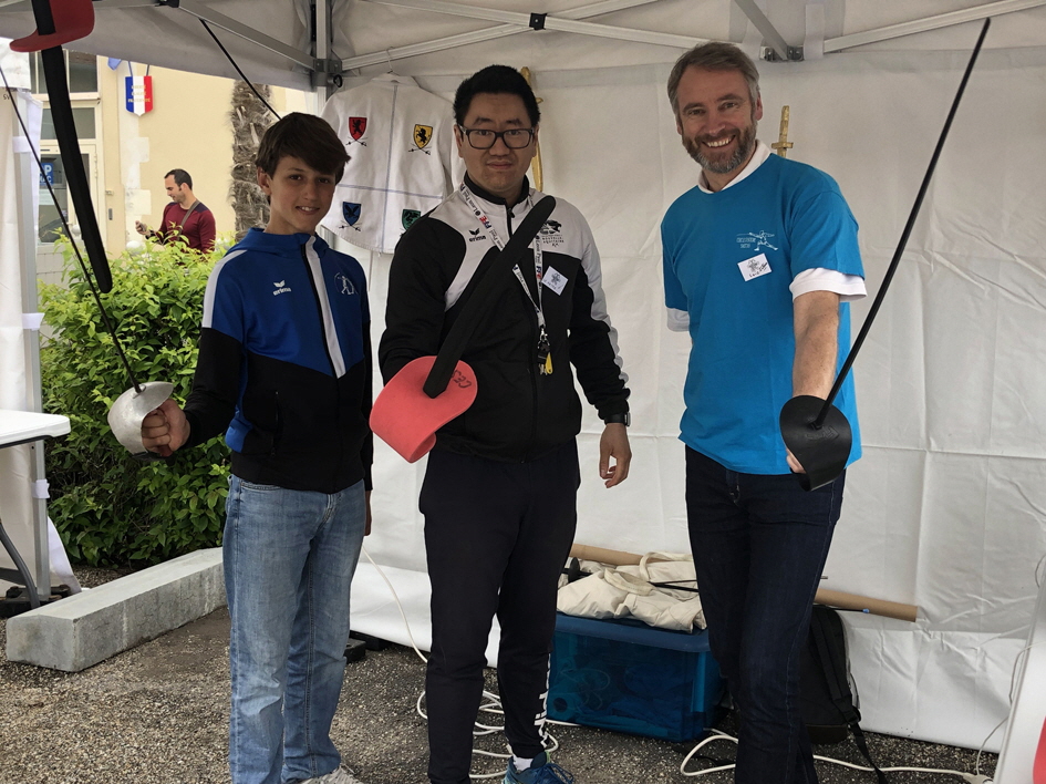 20230513 demo escrime ludotheque saintes taiia alexis loïc 72